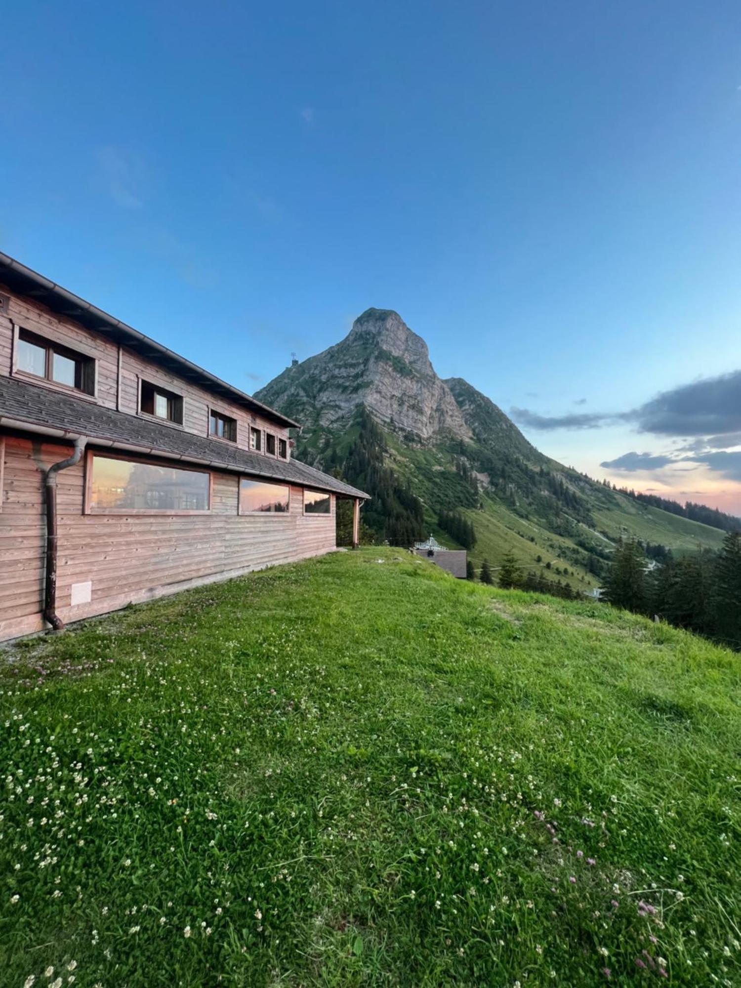 Refuge De Plan-Francey Hotel Moleson Luaran gambar
