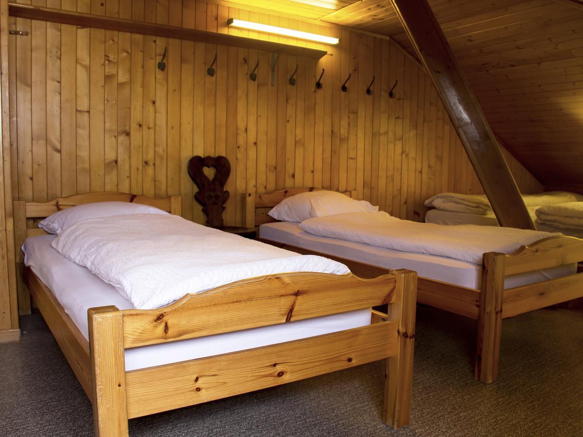 Refuge De Plan-Francey Hotel Moleson Luaran gambar