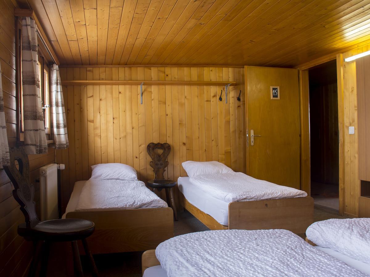 Refuge De Plan-Francey Hotel Moleson Luaran gambar