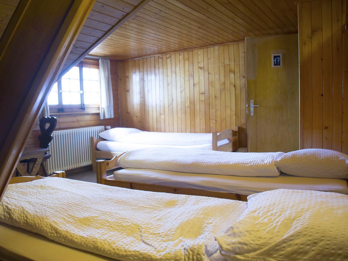 Refuge De Plan-Francey Hotel Moleson Luaran gambar