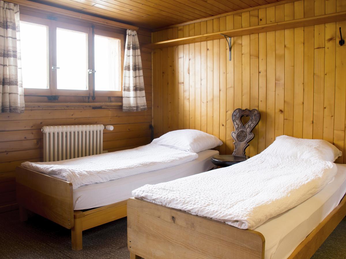 Refuge De Plan-Francey Hotel Moleson Luaran gambar
