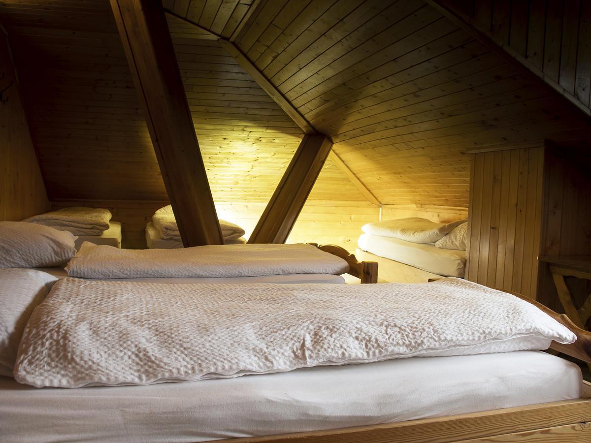 Refuge De Plan-Francey Hotel Moleson Luaran gambar