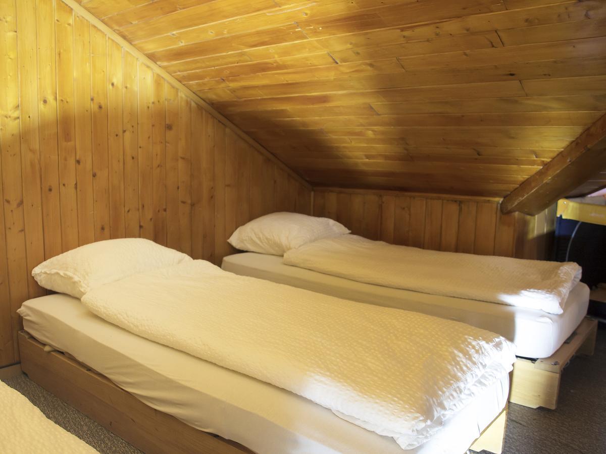 Refuge De Plan-Francey Hotel Moleson Luaran gambar