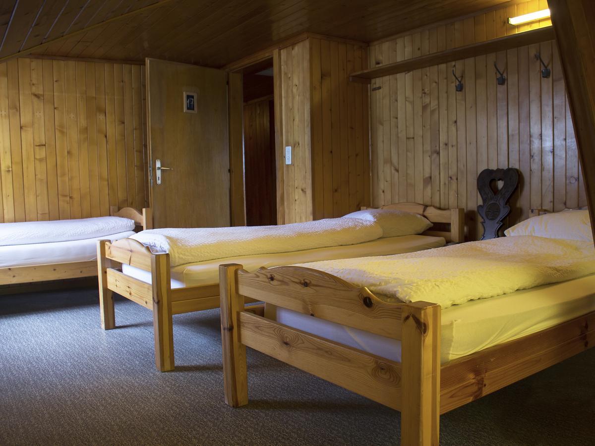 Refuge De Plan-Francey Hotel Moleson Luaran gambar
