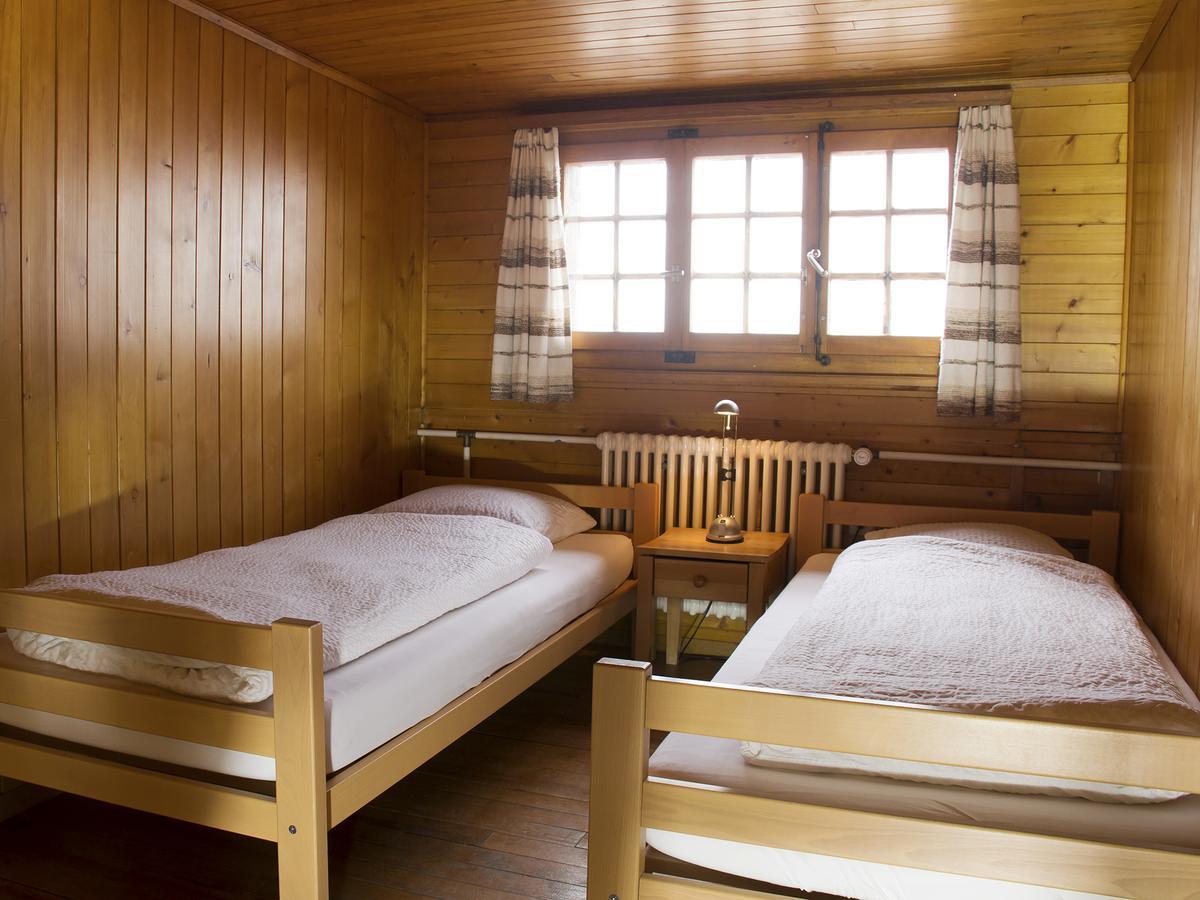 Refuge De Plan-Francey Hotel Moleson Luaran gambar