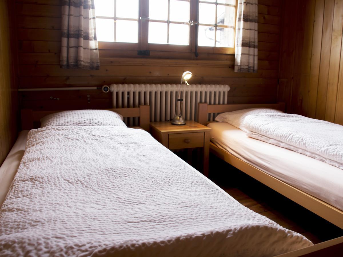 Refuge De Plan-Francey Hotel Moleson Luaran gambar