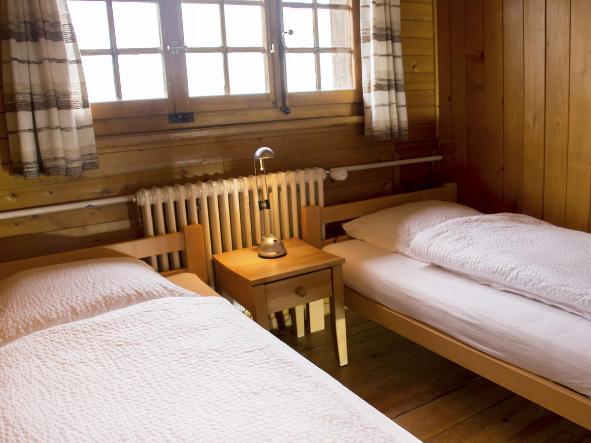 Refuge De Plan-Francey Hotel Moleson Luaran gambar