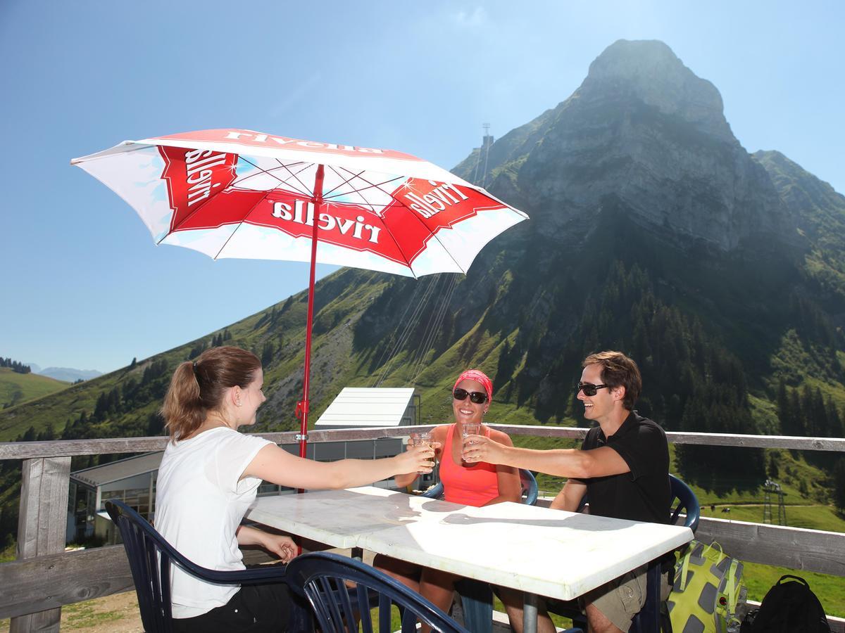 Refuge De Plan-Francey Hotel Moleson Luaran gambar